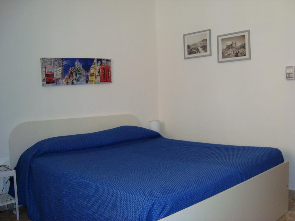 Antonio'S House Bed and Breakfast Αγκριτζέντο Δωμάτιο φωτογραφία